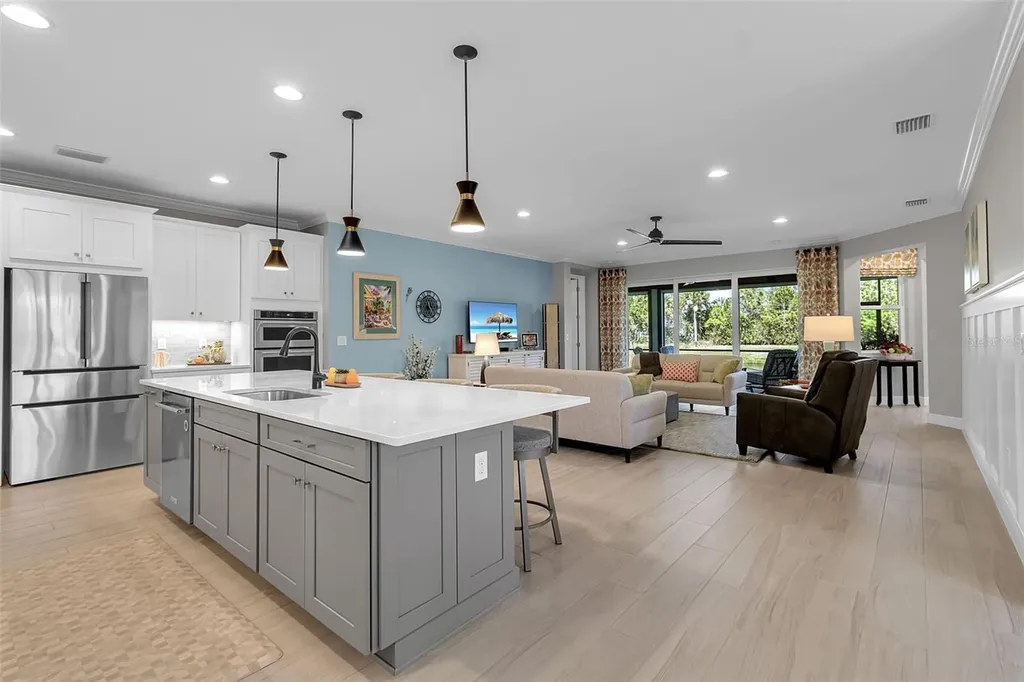 5649 Long Shore Loop Sarasota FL 34238
