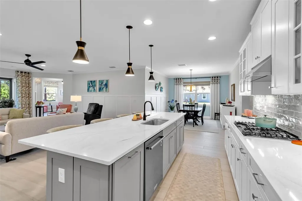 5649 Long Shore Loop Sarasota FL 34238