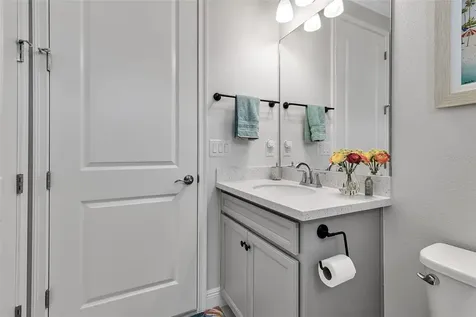 5649 Long Shore Loop Sarasota FL 34238