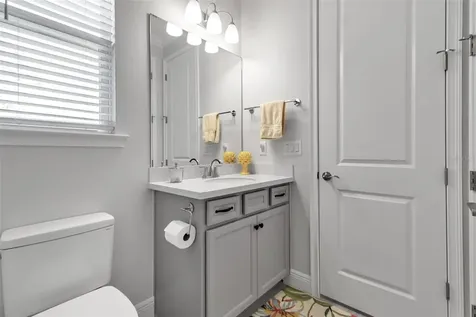 5649 Long Shore Loop Sarasota FL 34238