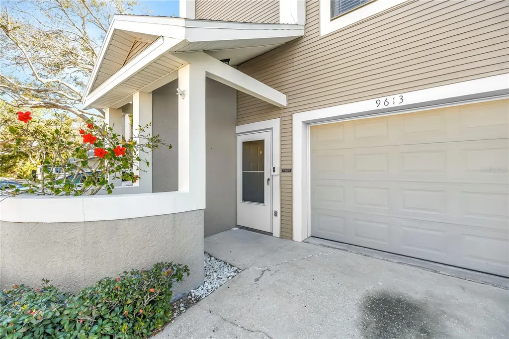 9613 Tara Cay Court Seminole FL 33776