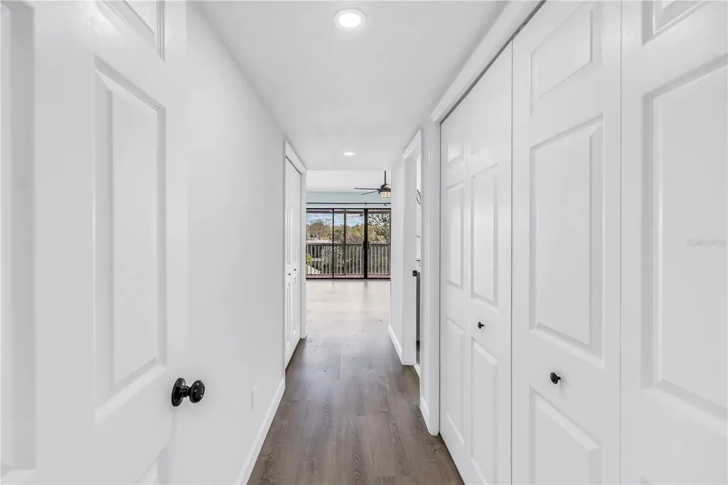 9613 Tara Cay Court Seminole FL 33776