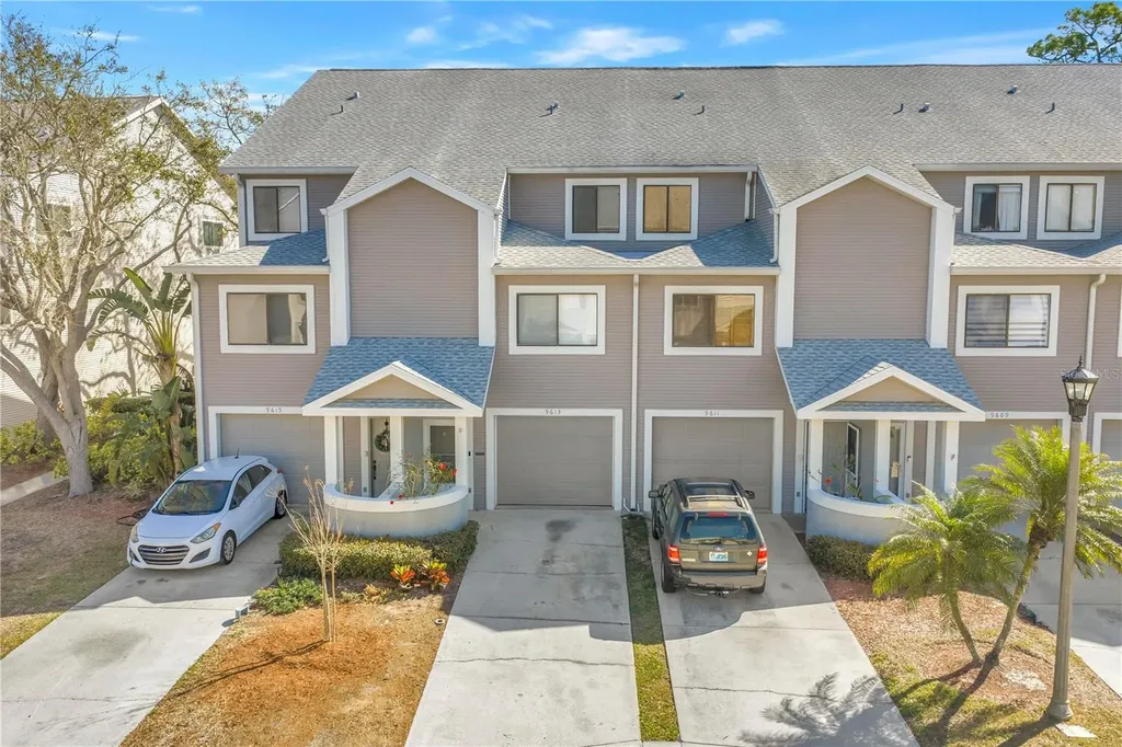 9613 Tara Cay Court Seminole FL 33776