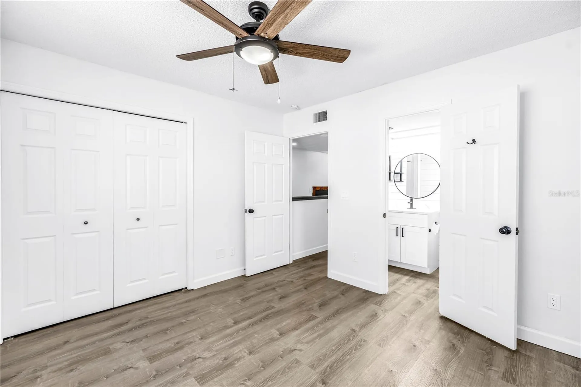 9613 Tara Cay Court Seminole FL 33776