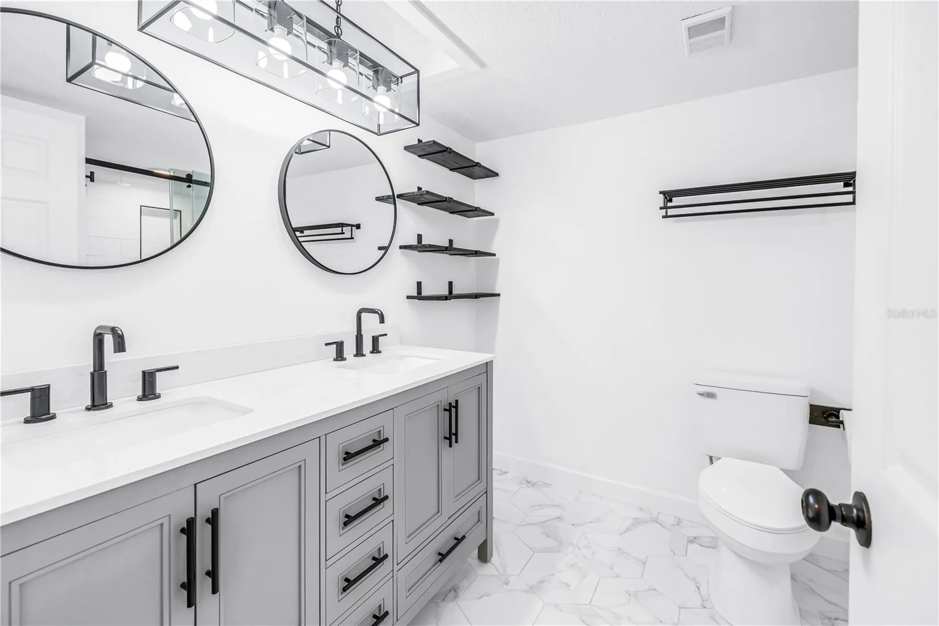 9613 Tara Cay Court Seminole FL 33776
