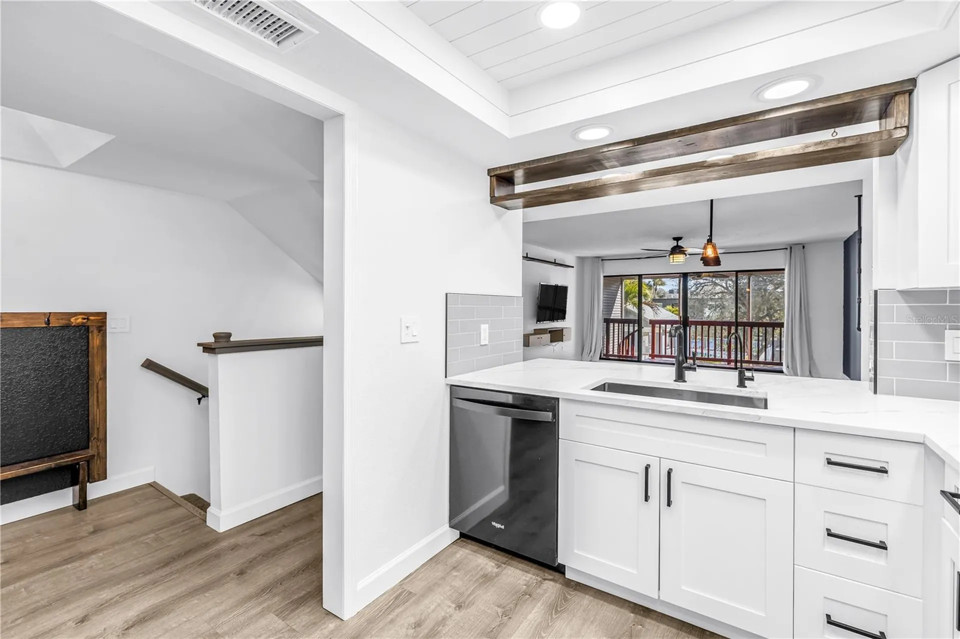 9613 Tara Cay Court Seminole FL 33776