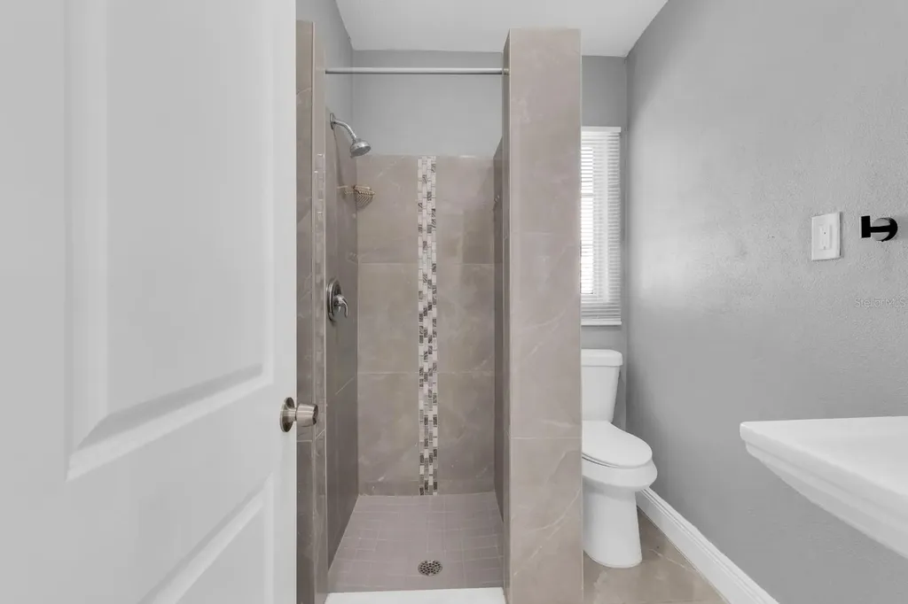 307 E Monument Avenue Kissimmee FL 34741