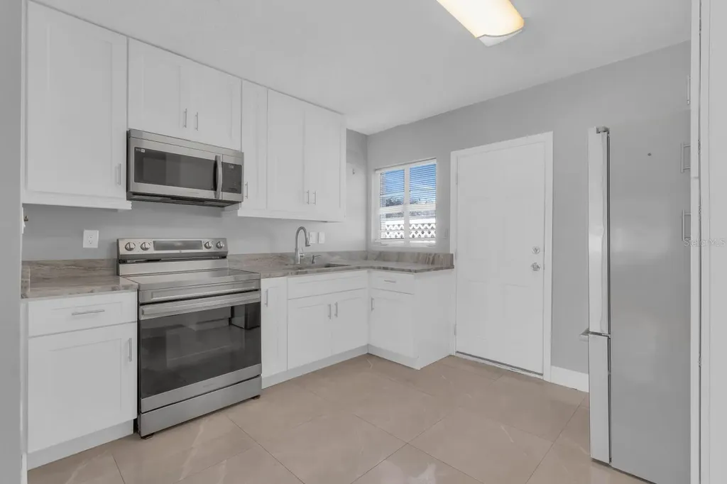 307 E Monument Avenue Kissimmee FL 34741
