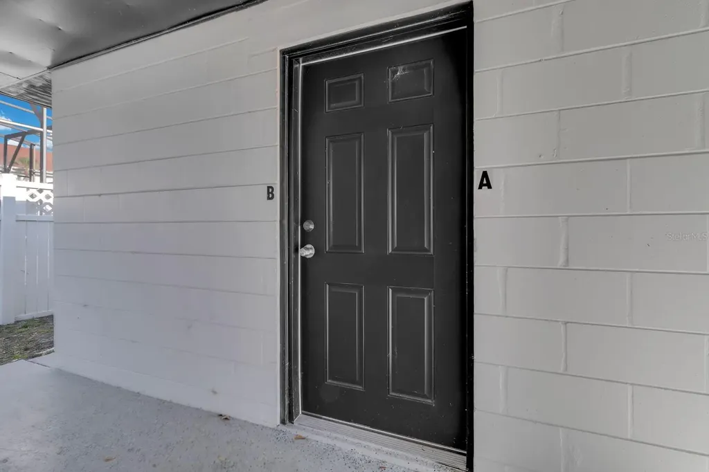 307 E Monument Avenue Kissimmee FL 34741
