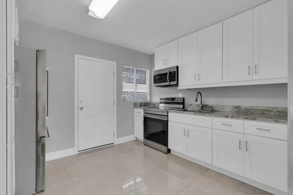 307 E Monument Avenue Kissimmee FL 34741