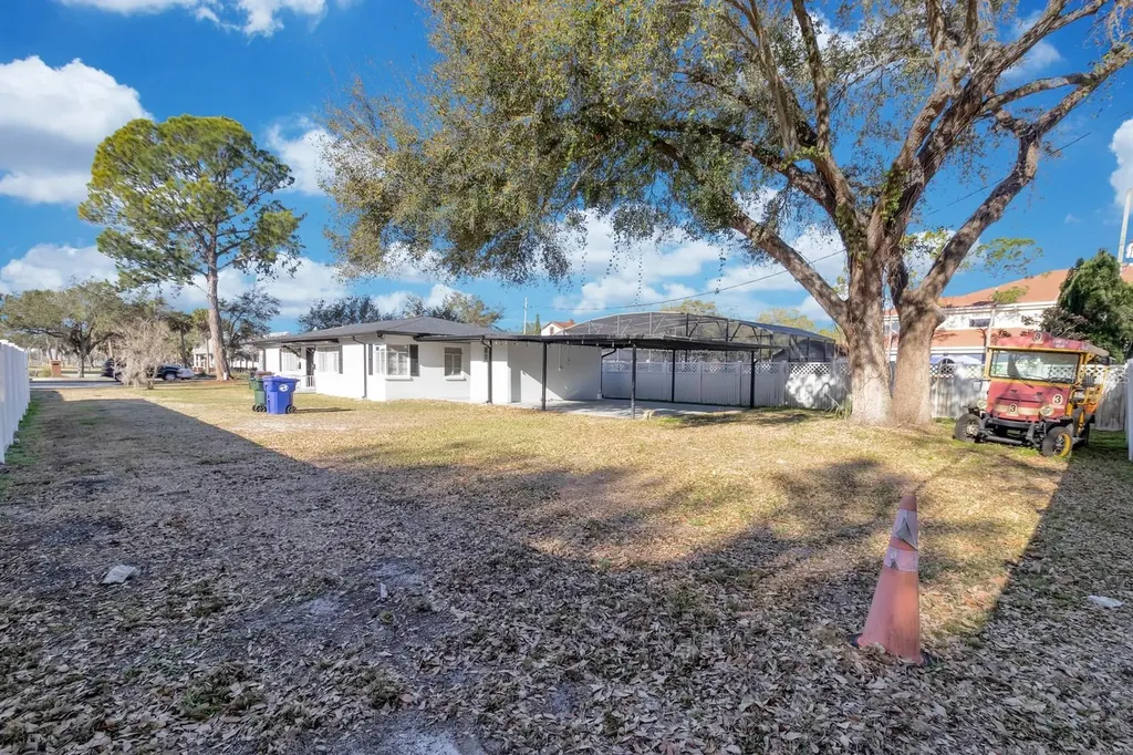 307 E Monument Avenue Kissimmee FL 34741