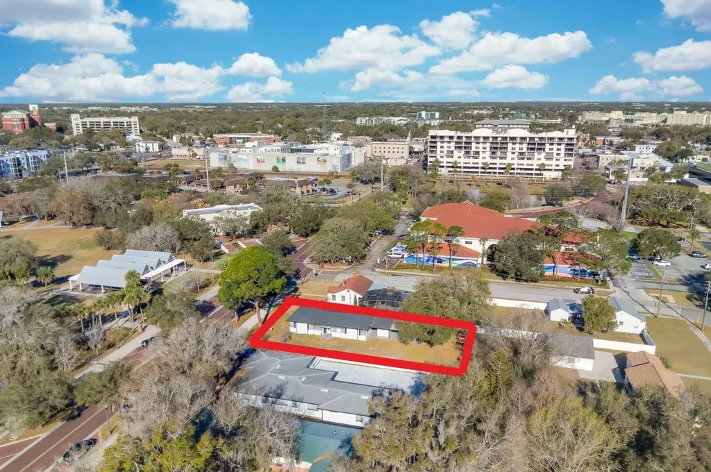 307 E Monument Avenue Kissimmee FL 34741