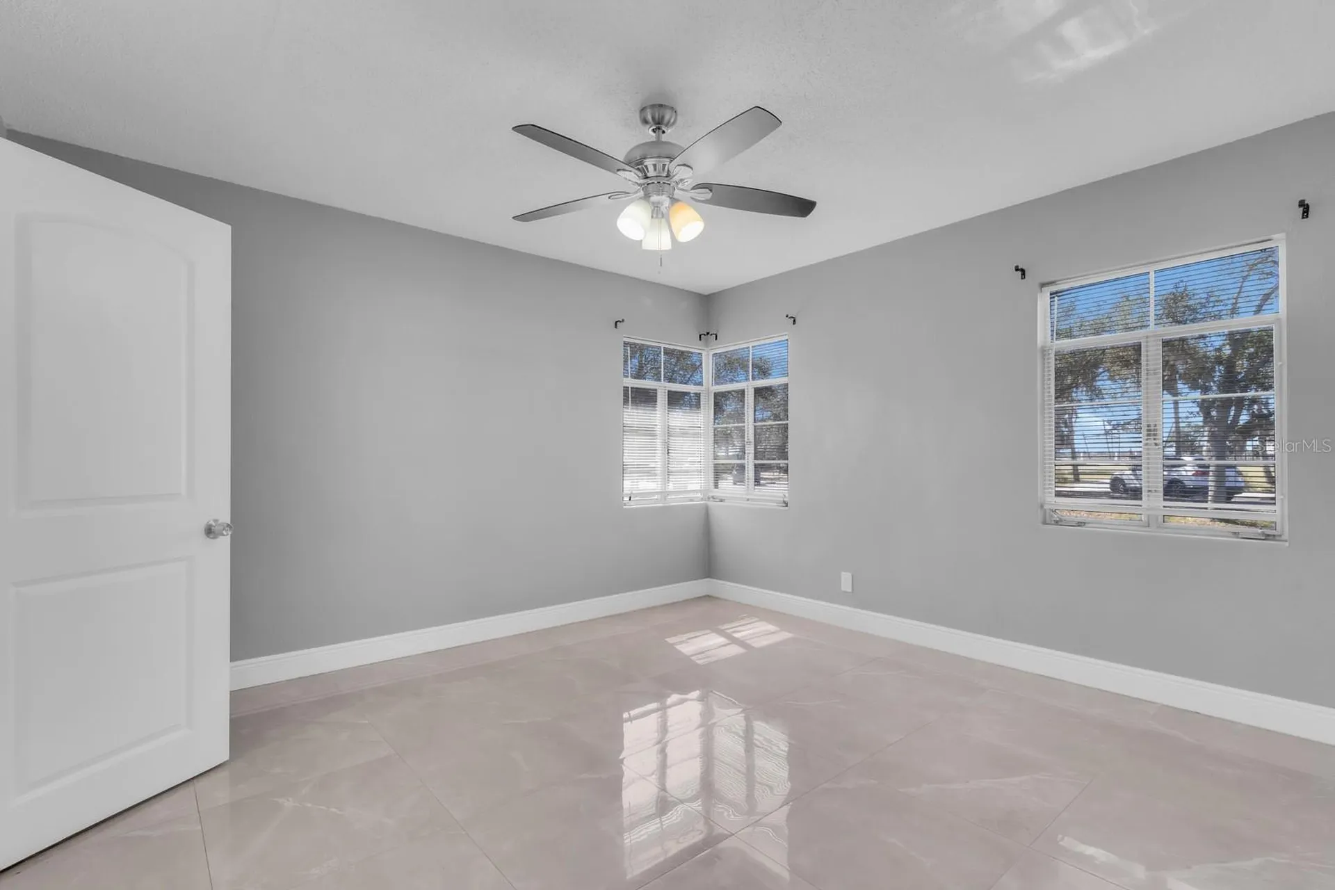 307 E Monument Avenue Kissimmee FL 34741