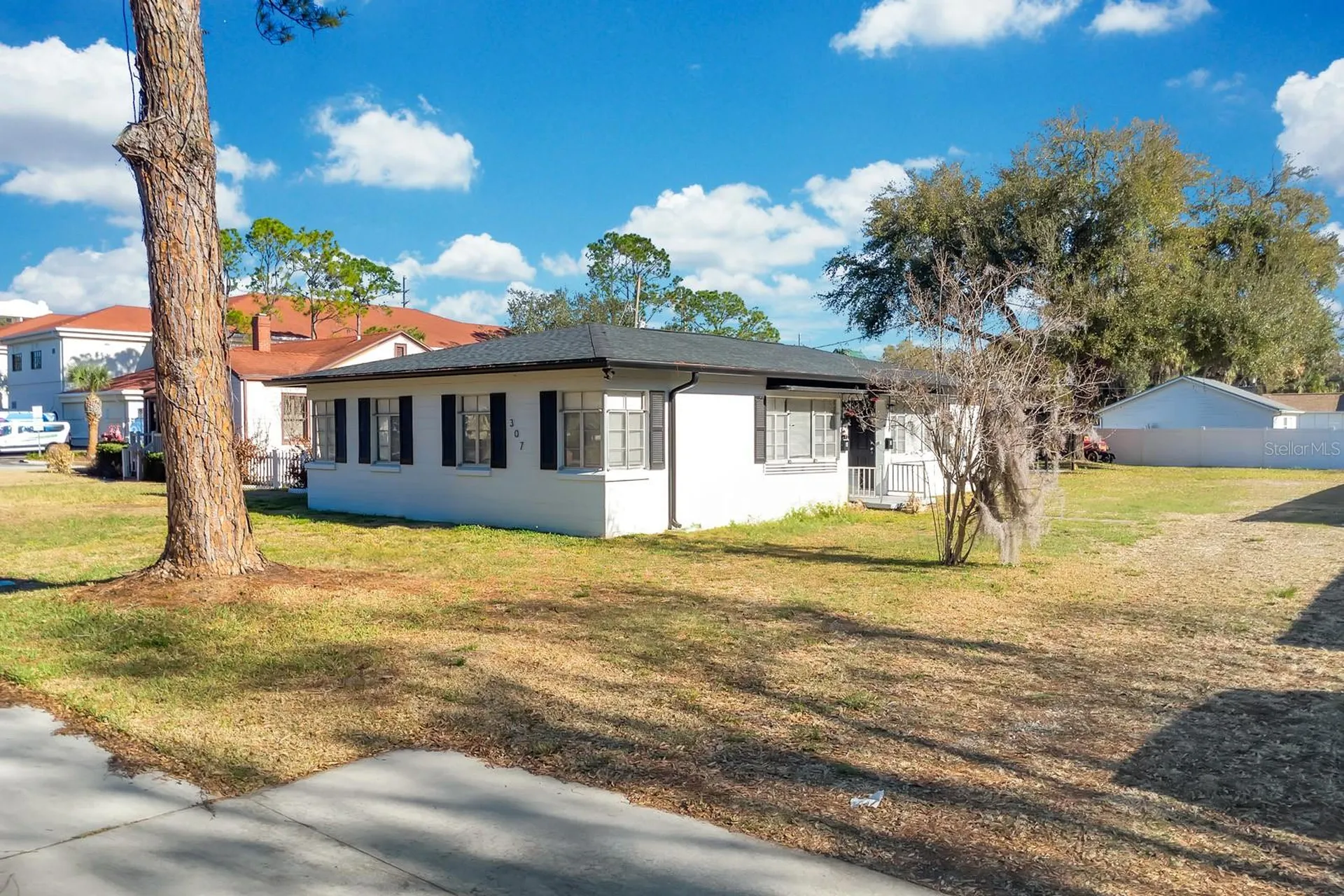 307 E Monument Avenue Kissimmee FL 34741