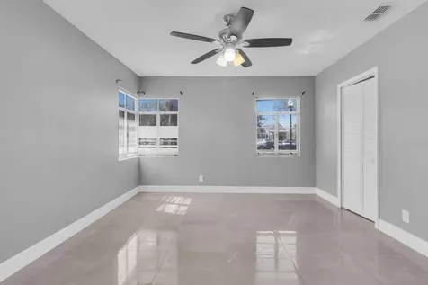 307 E Monument Avenue Kissimmee FL 34741