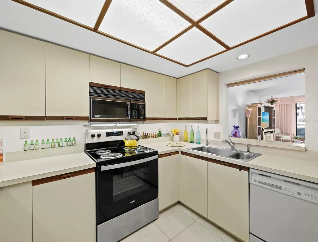1445 Gulf Of Mexico Drive Longboat Key FL 34228