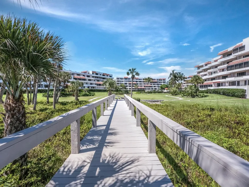 1445 Gulf Of Mexico Drive Longboat Key FL 34228
