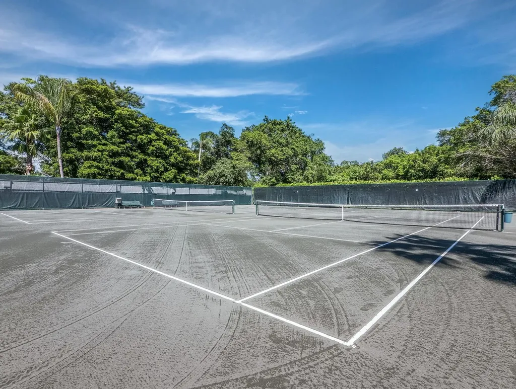 1445 Gulf Of Mexico Drive Longboat Key FL 34228