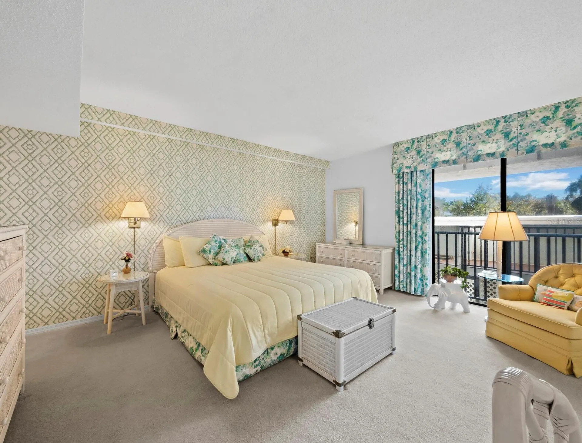 1445 Gulf Of Mexico Drive Longboat Key FL 34228