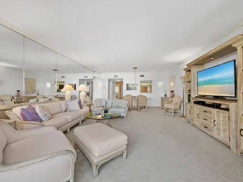 1445 Gulf Of Mexico Drive Longboat Key FL 34228