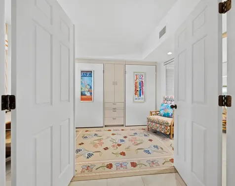 1445 Gulf Of Mexico Drive Longboat Key FL 34228