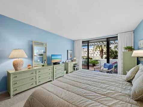 1445 Gulf Of Mexico Drive Longboat Key FL 34228