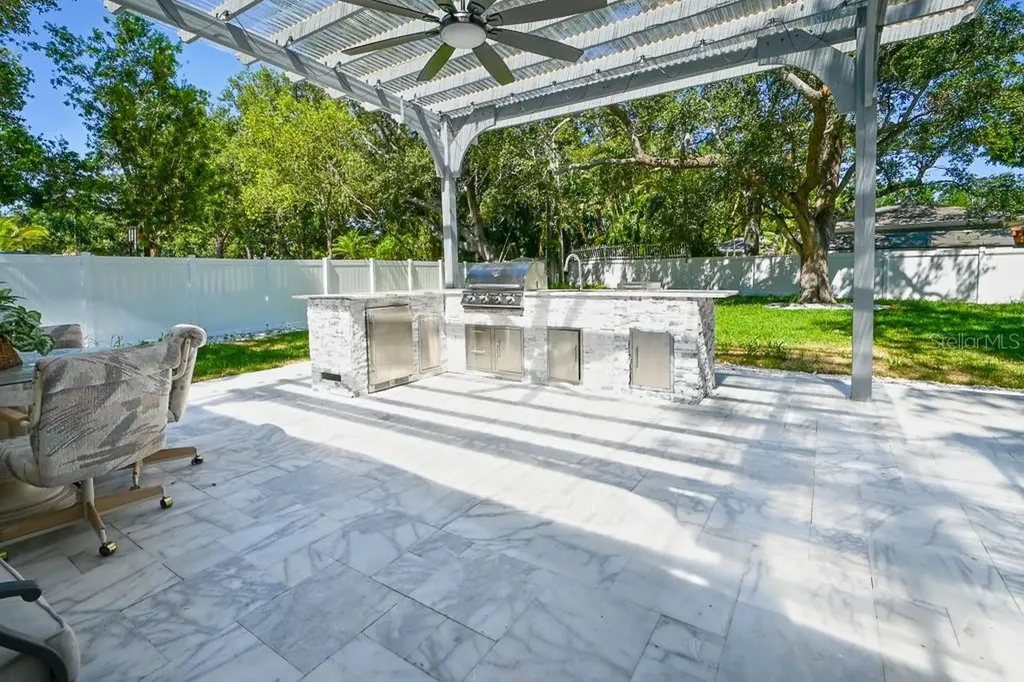 1826 Country Club Road N St Petersburg FL 33710