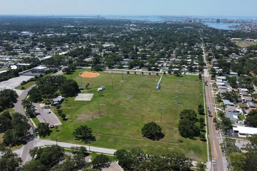 1826 Country Club Road N St Petersburg FL 33710