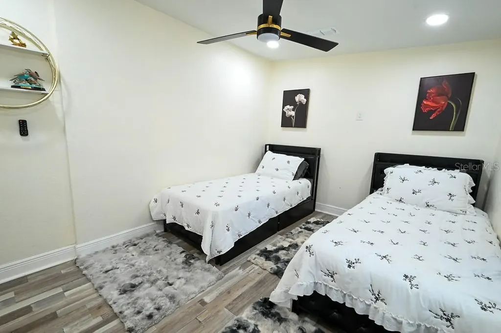 1826 Country Club Road N St Petersburg FL 33710