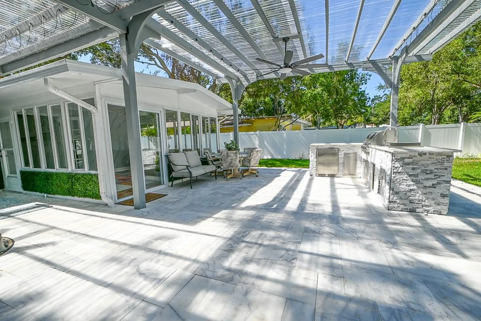 1826 Country Club Road N St Petersburg FL 33710