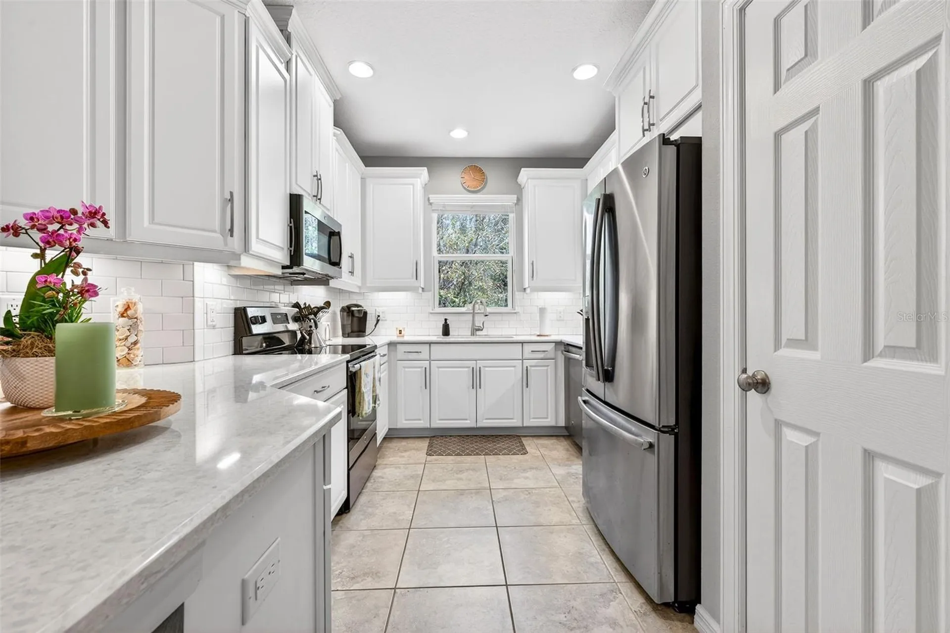 904 Vineyard Lane Oldsmar FL 34677