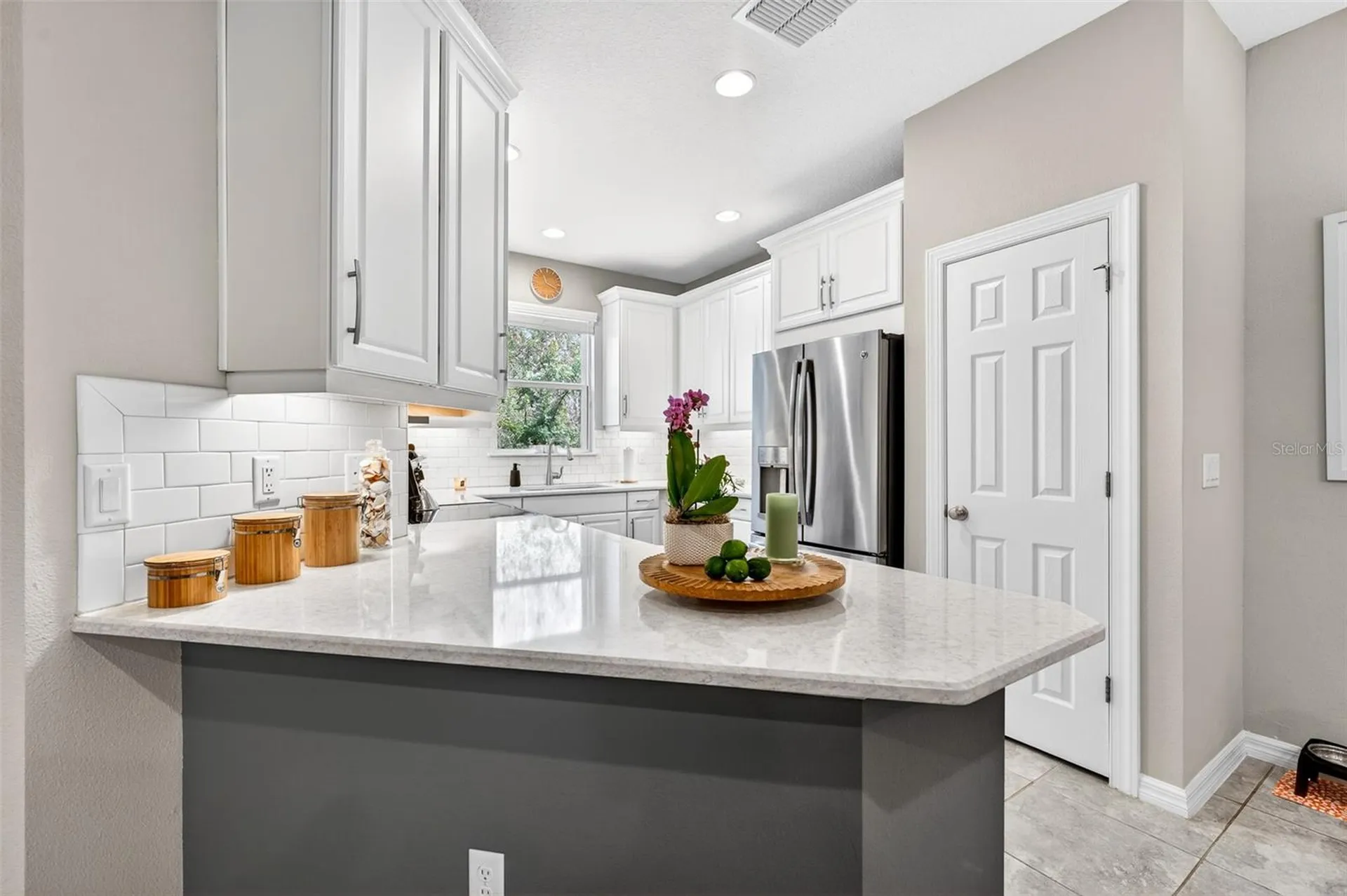 904 Vineyard Lane Oldsmar FL 34677
