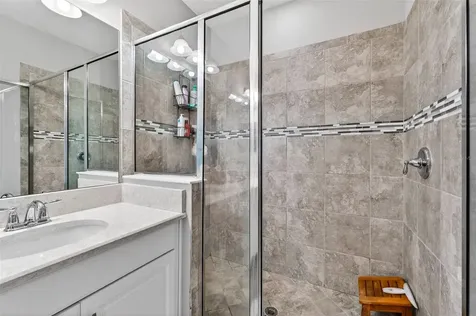 904 Vineyard Lane Oldsmar FL 34677