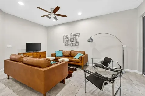 904 Vineyard Lane Oldsmar FL 34677