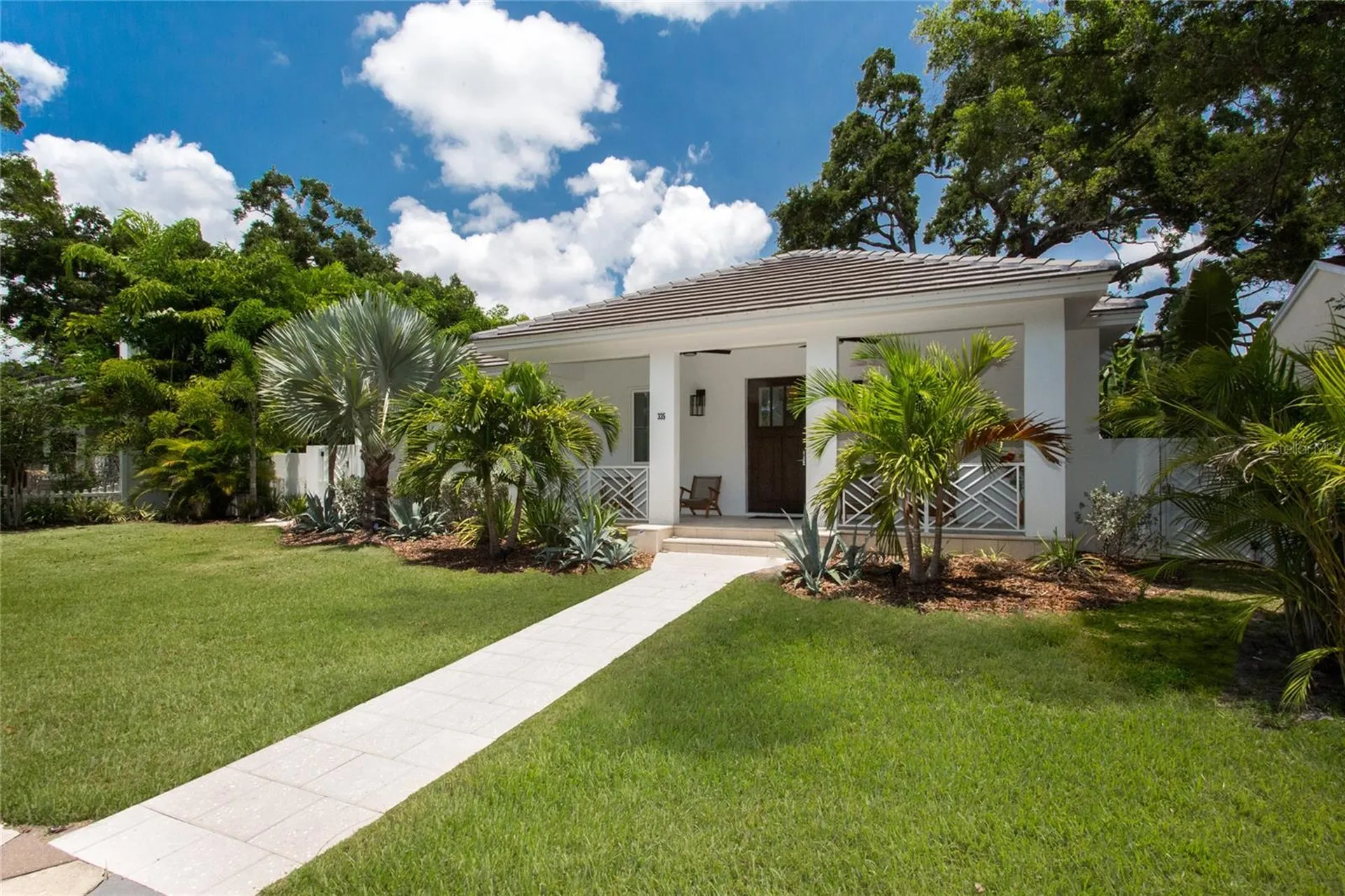 335 16th Avenue NE St Petersburg FL 33704