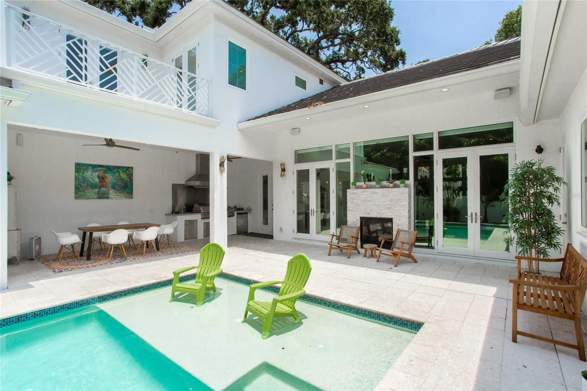 335 16th Avenue NE St Petersburg FL 33704
