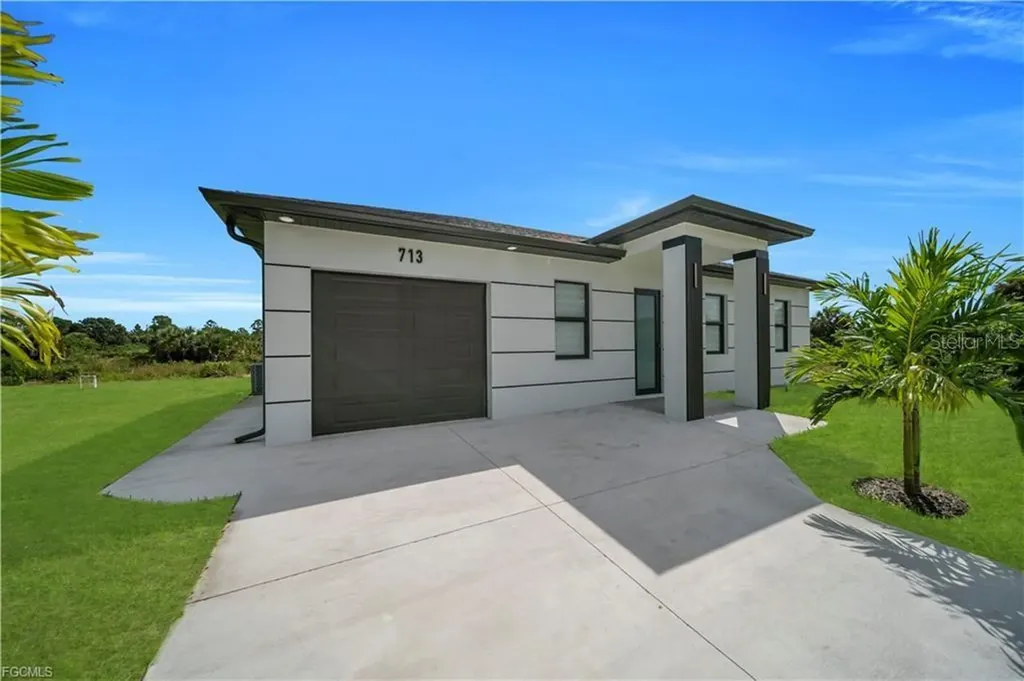 711 Roma Avenue S Lehigh Acres FL 33974