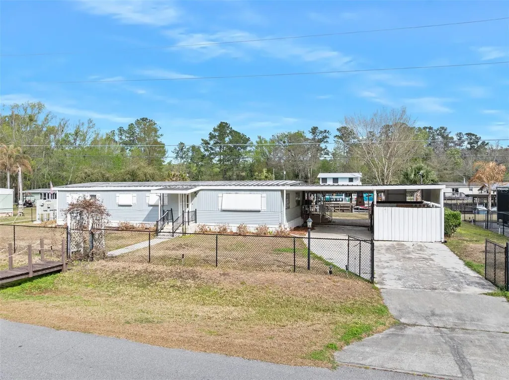 24847 Drive No 1 Astor FL 32102