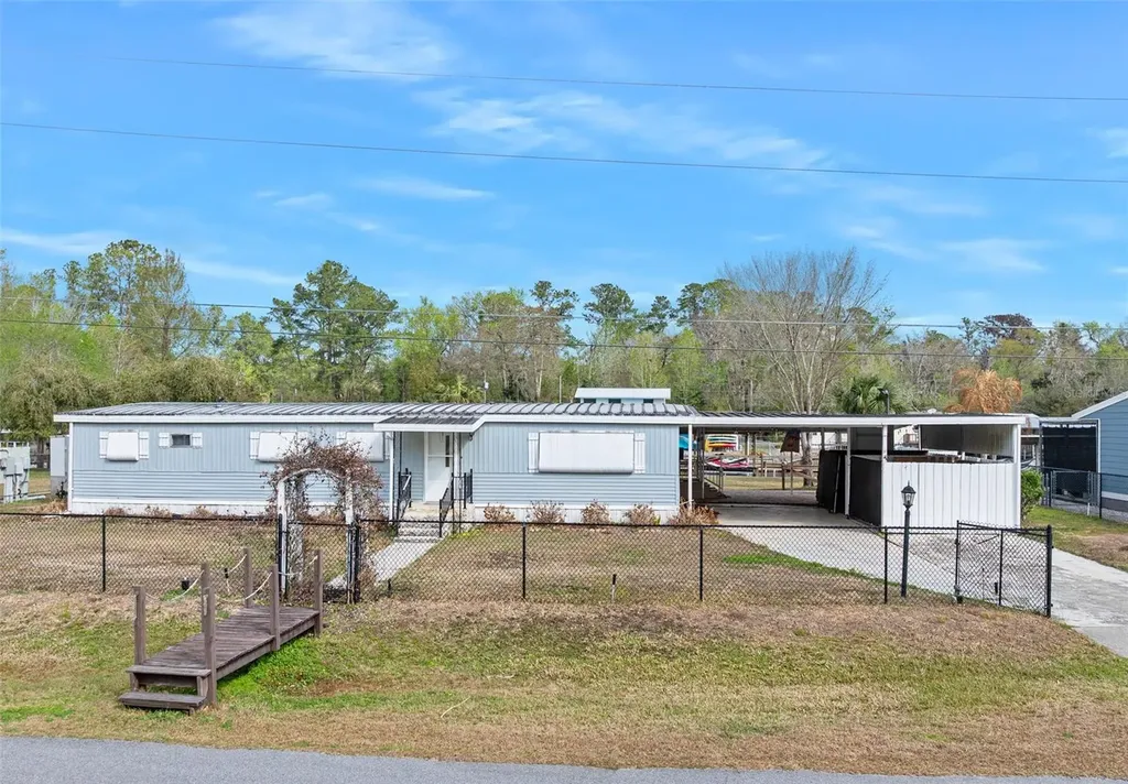 24847 Drive No 1 Astor FL 32102