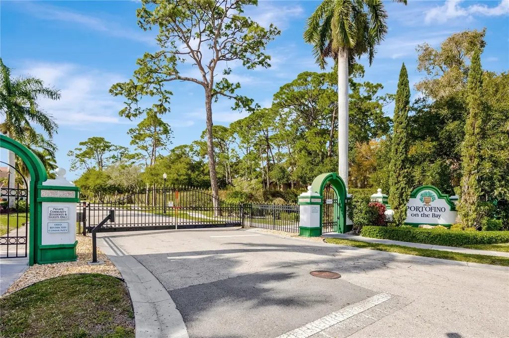 1680 Assisi Drive Sarasota FL 34231