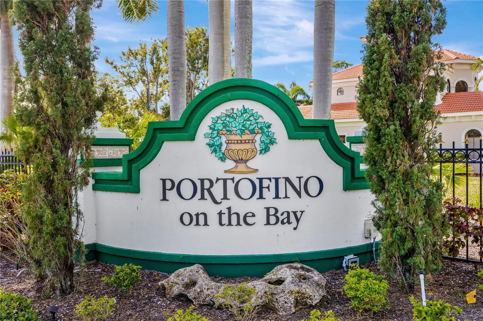 1680 Assisi Drive Sarasota FL 34231