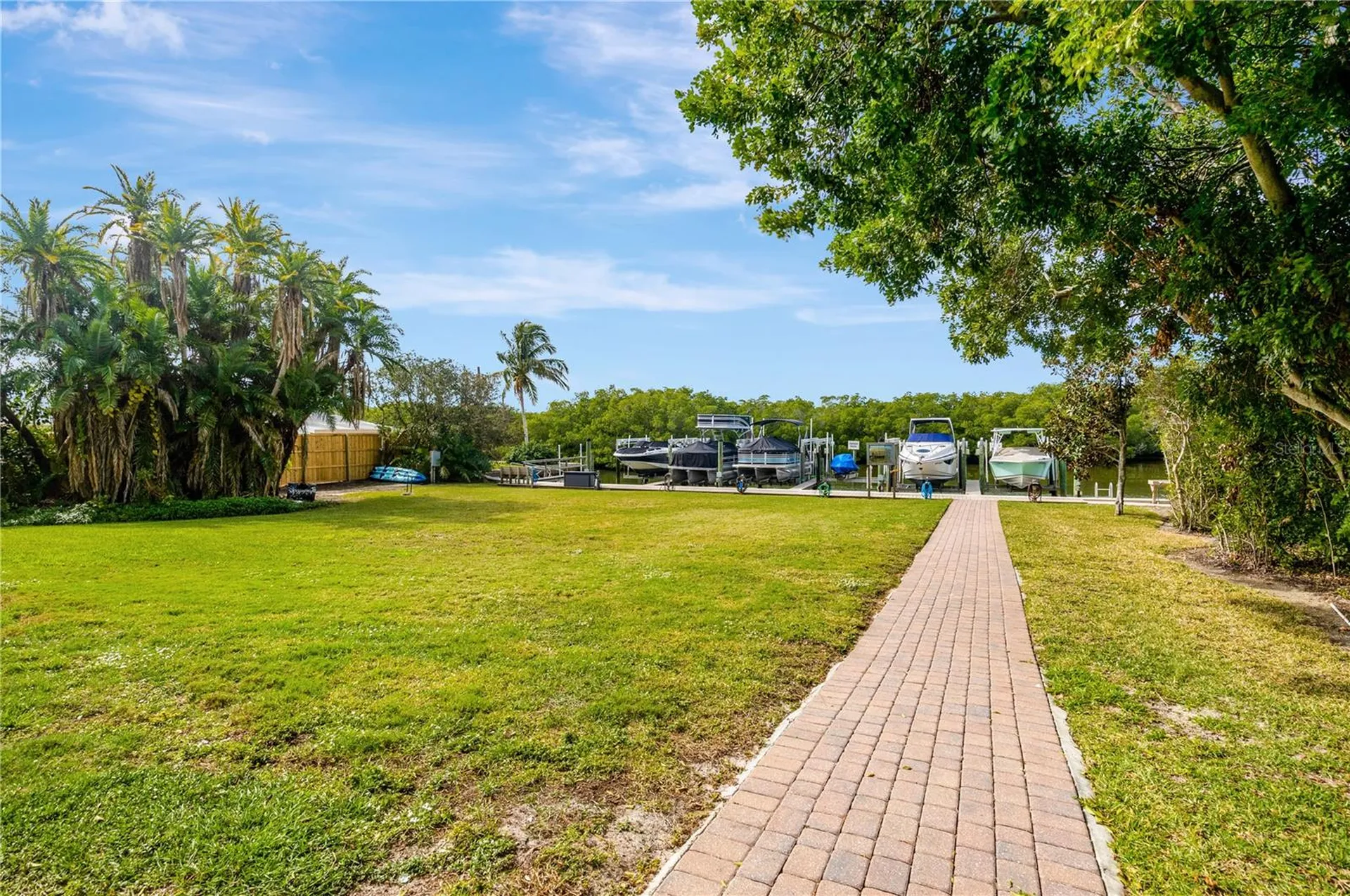 1680 Assisi Drive Sarasota FL 34231