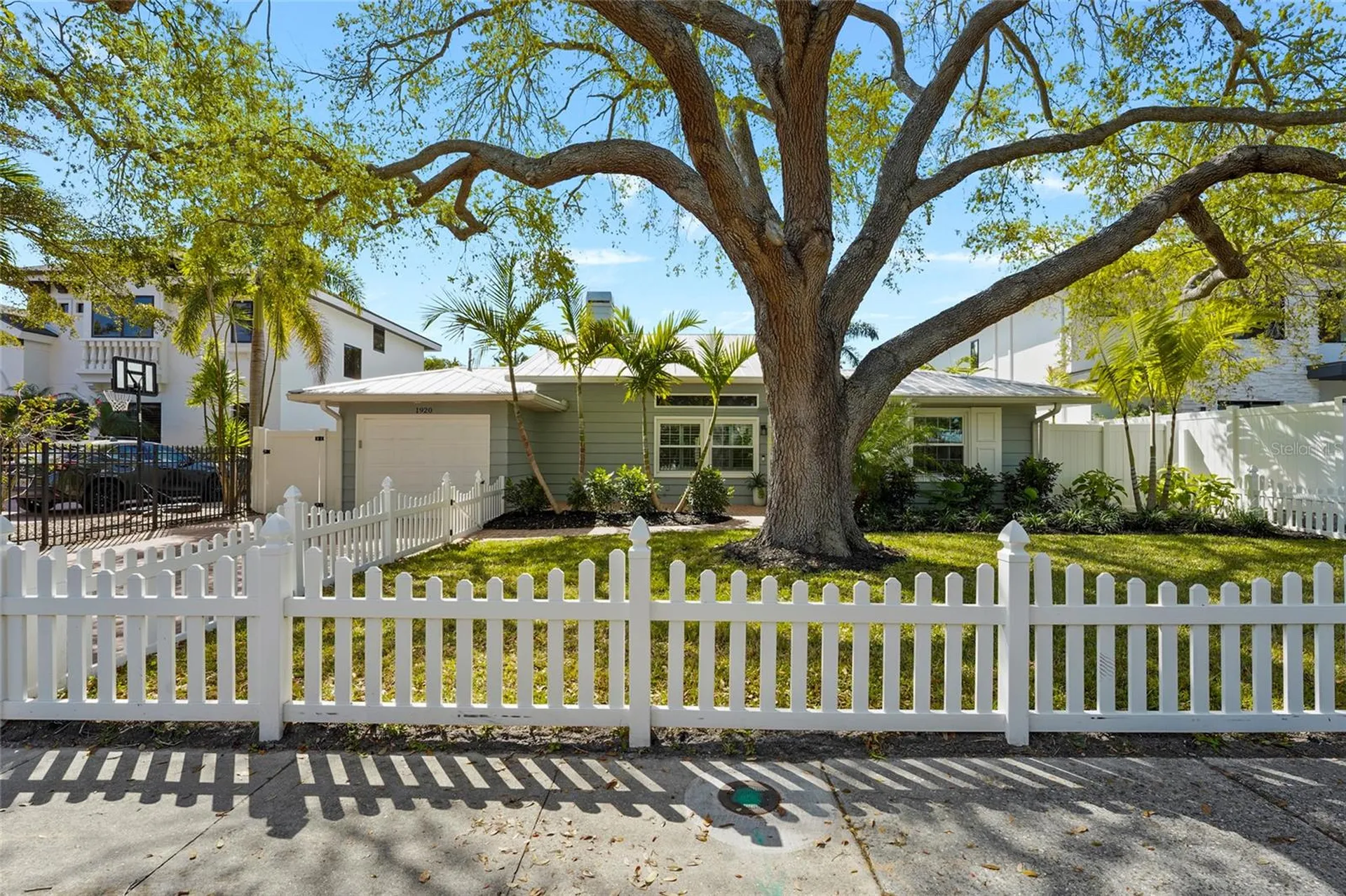 1920 Wisteria Street Sarasota FL 34239