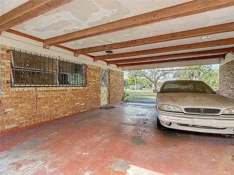 3700 Dana Shores Drive Tampa FL 33634