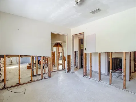 3700 Dana Shores Drive Tampa FL 33634
