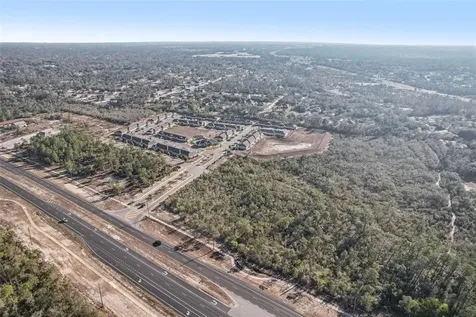 6414 Commercial Way Weeki Wachee FL 34613