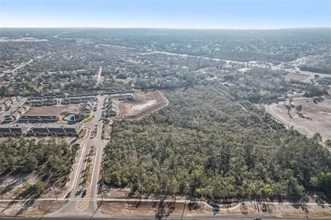 6414 Commercial Way Weeki Wachee FL 34613