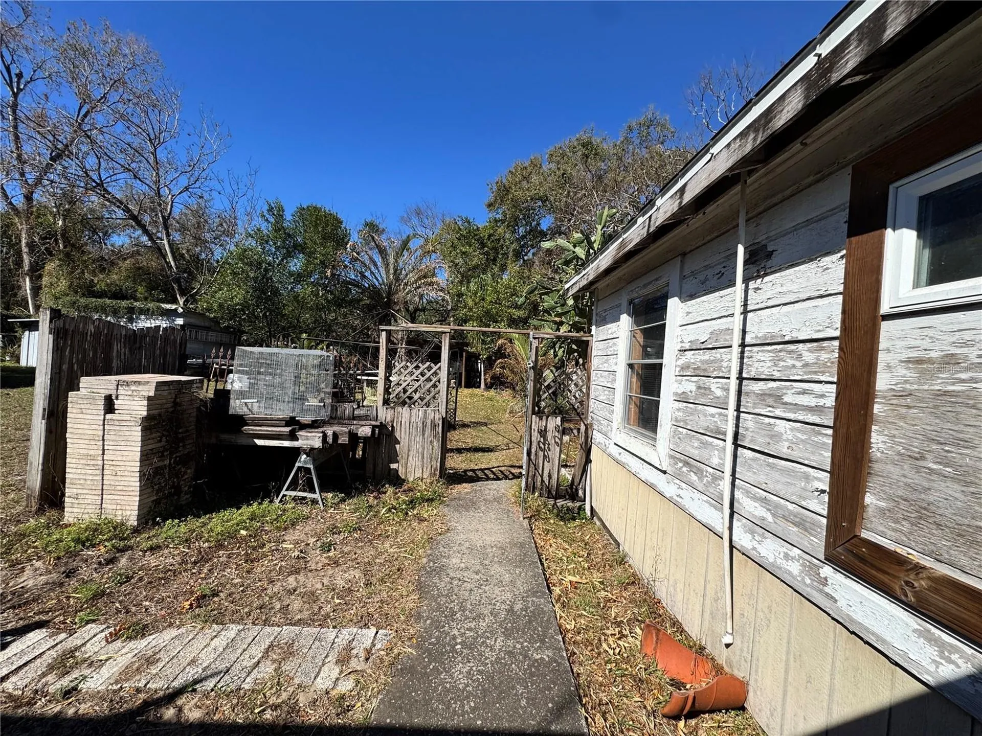8716 N Temple Avenue Tampa FL 33617