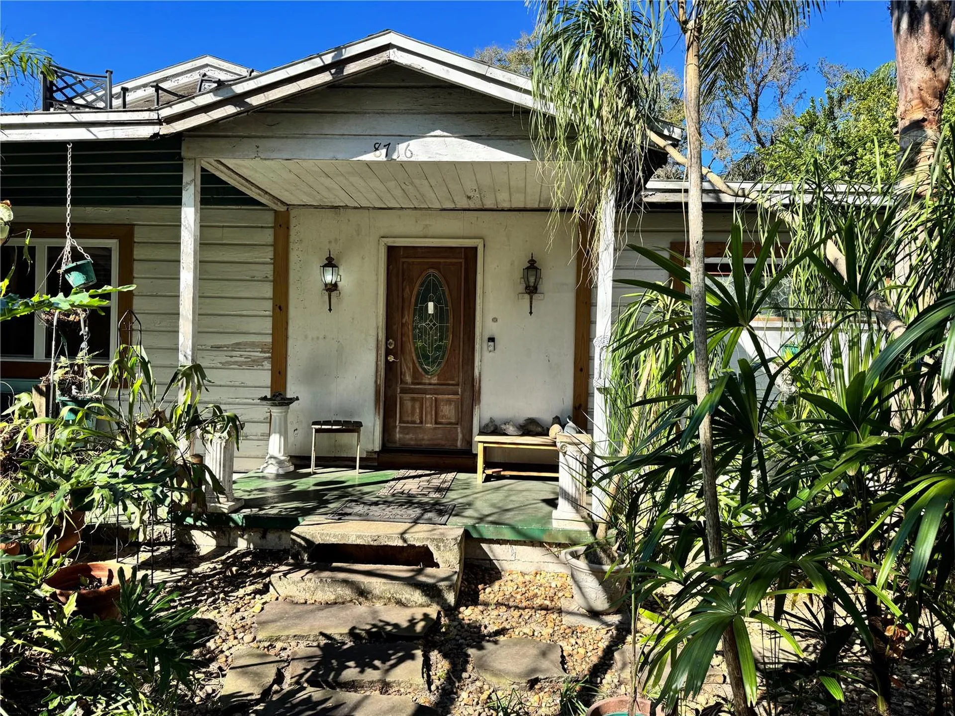 8716 N Temple Avenue Tampa FL 33617