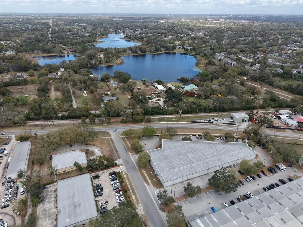 6800 Edgewater Commerce Parkway Orlando FL 32810